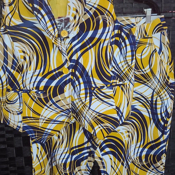 Gorgeous 2 piece pant suit  outfit  by Ashley Stewart size 16 NWT - Picture 2 of 10